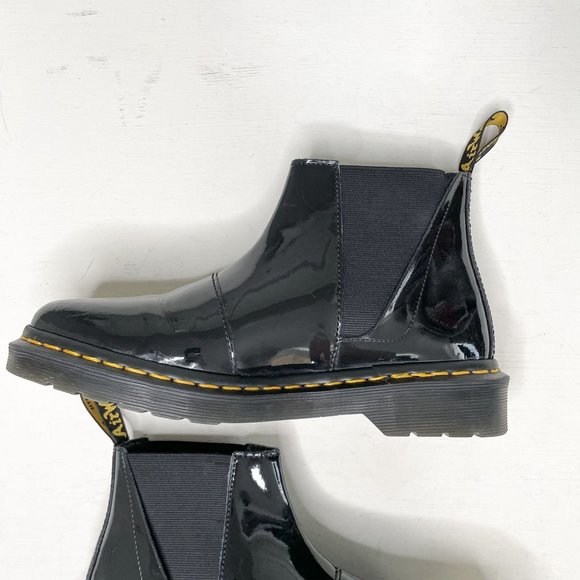 Dr. Martens Black Patent Leather Bianca Pointed Toe Chelsea Boot Women's Size 7 - Picture 10 of 12